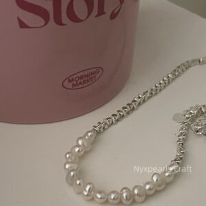 Shimmering Silver Flat Bead Necklace