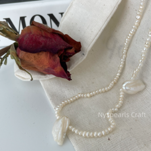 Feather Shape Pearl Necklace