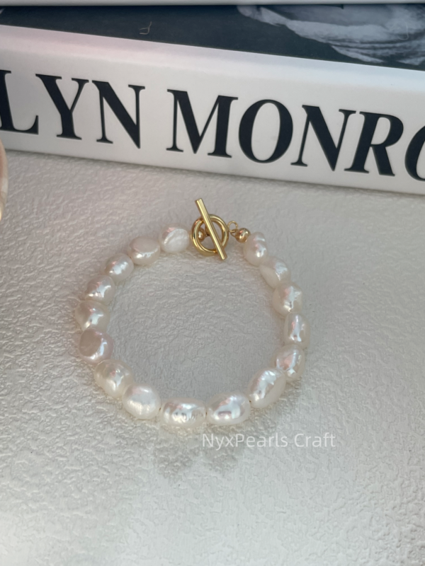 Timeless Asymmetrical Baroque Bracelet