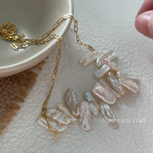 Irregular Smile Pearl Necklace