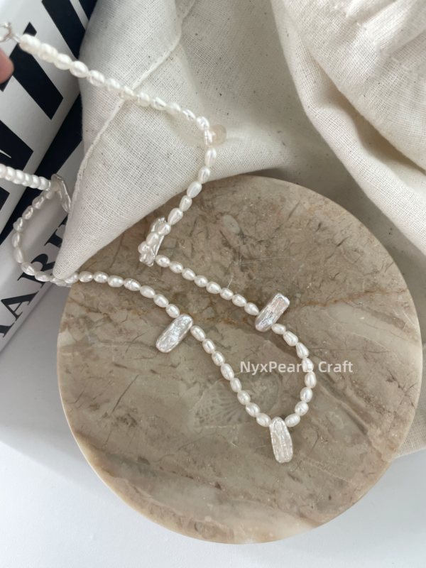 Lace Irregular Pearl Necklace