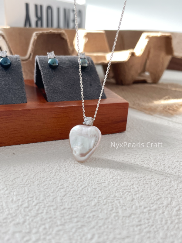 Sparkling Heart Baroque Pearl Necklace