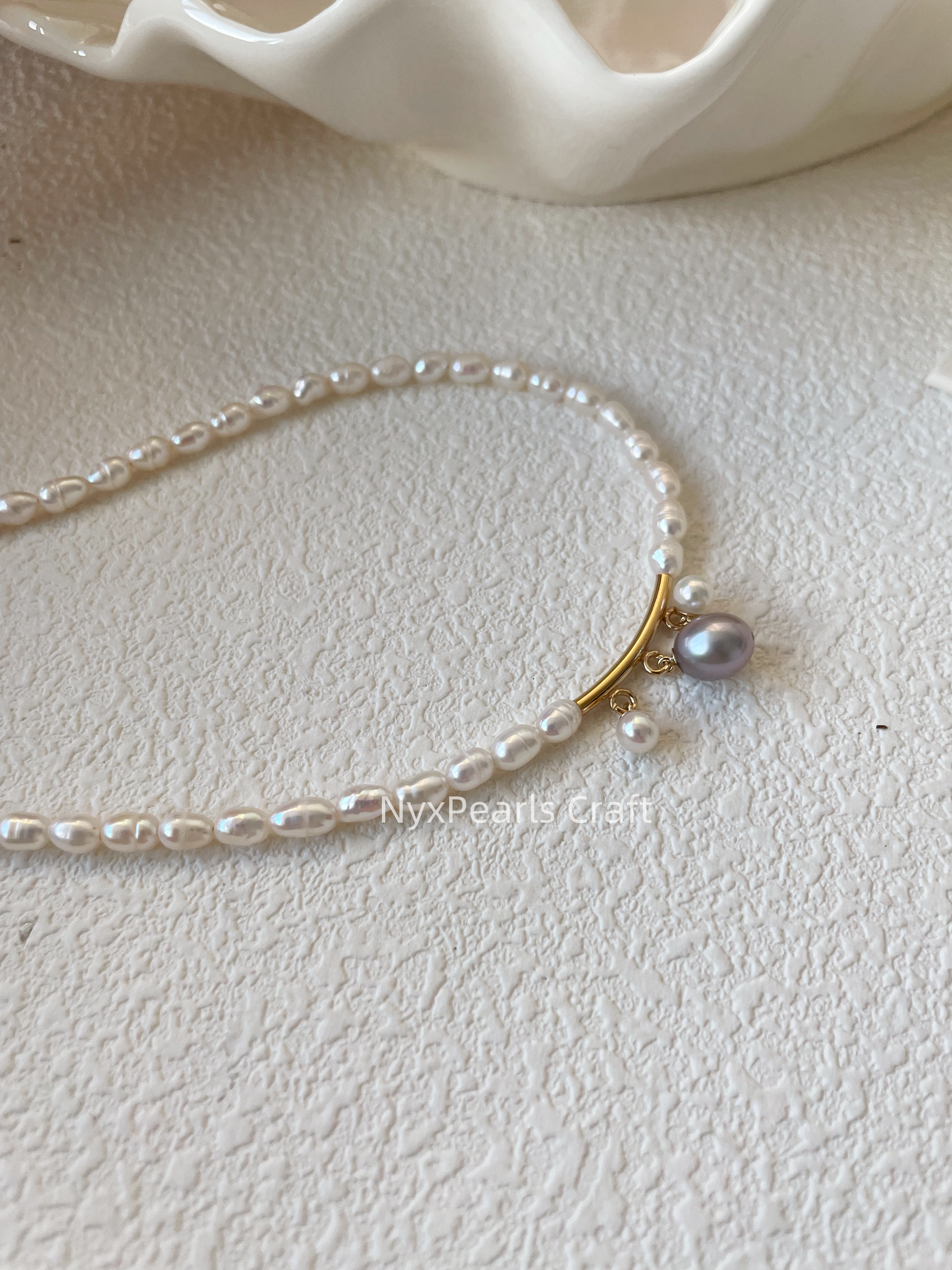 Petite Royal Queen Necklace