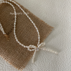 Rice Pearl Bow Necklace