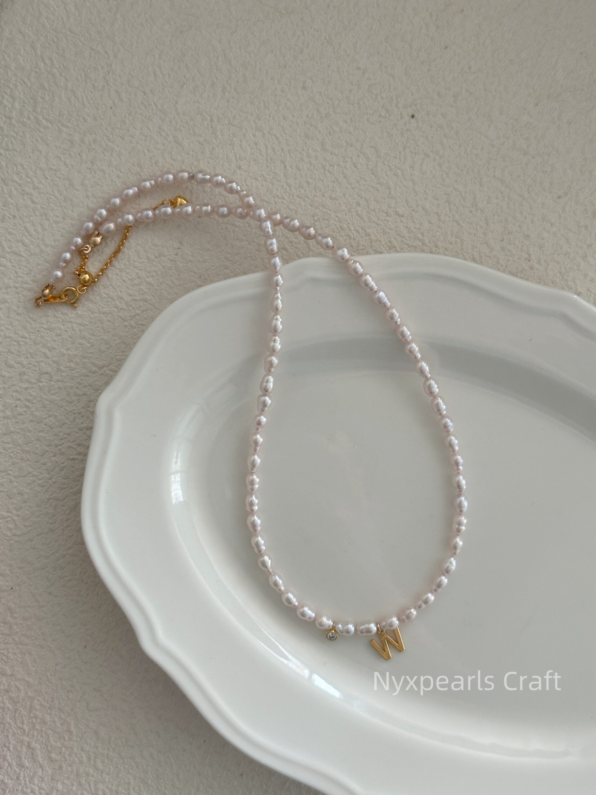 W Letter Necklace - 图片 2