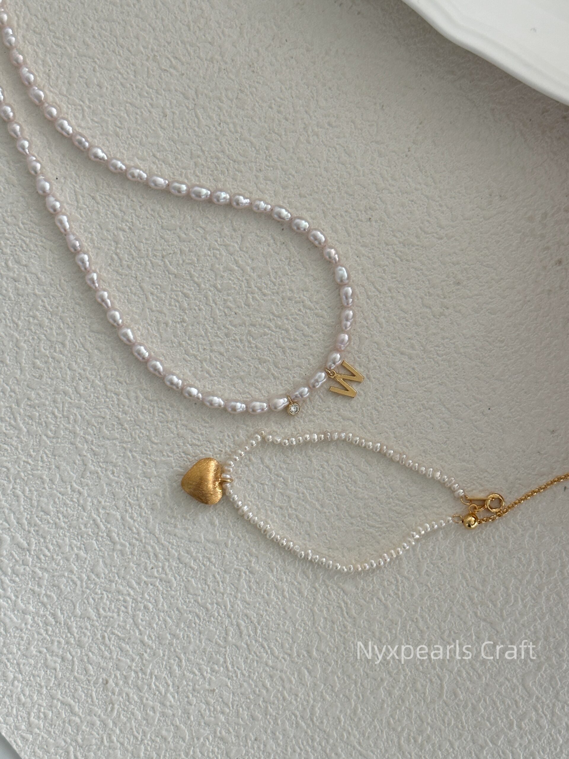 W Letter Necklace - 图片 6