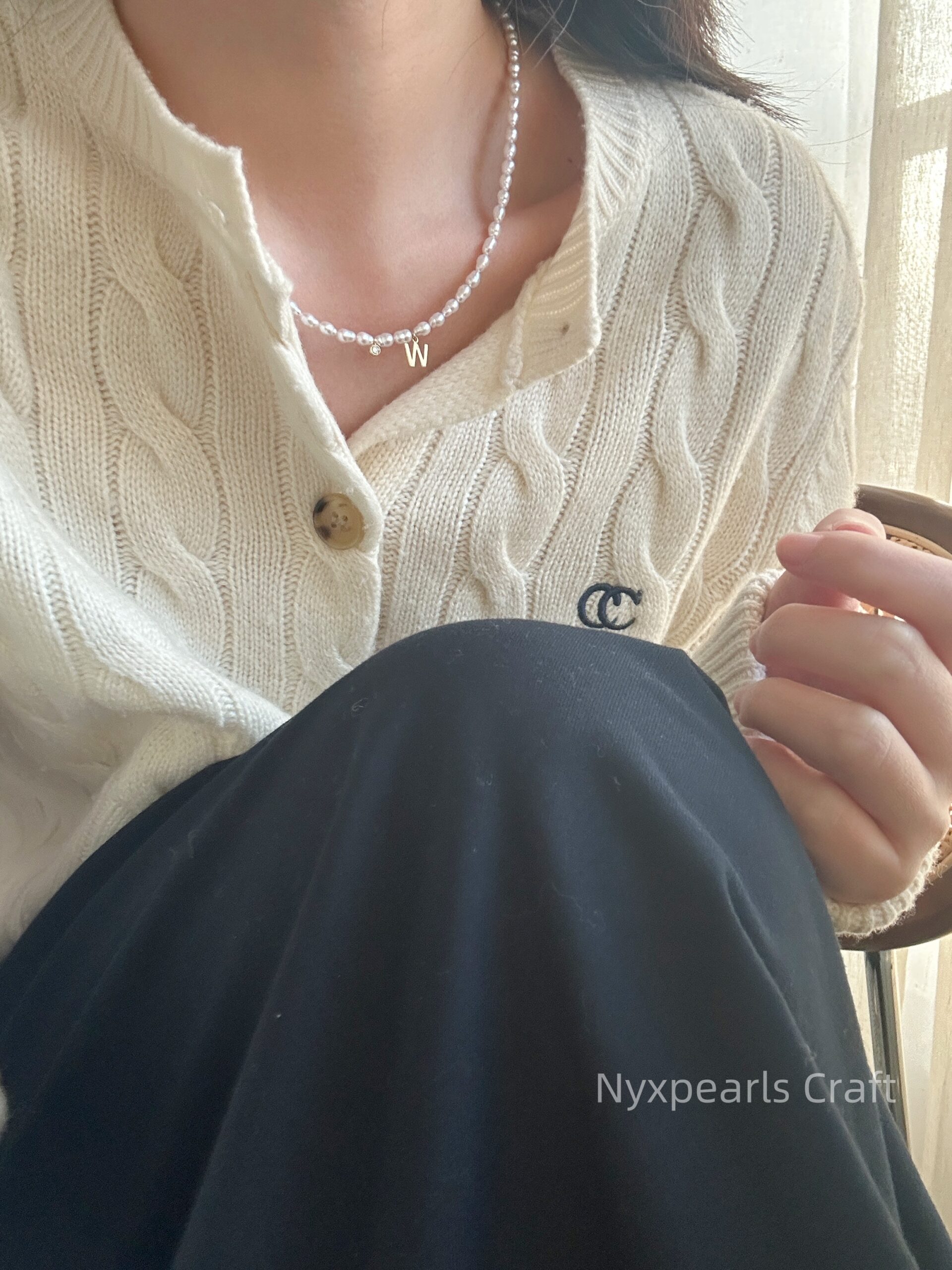 W Letter Necklace - 图片 8