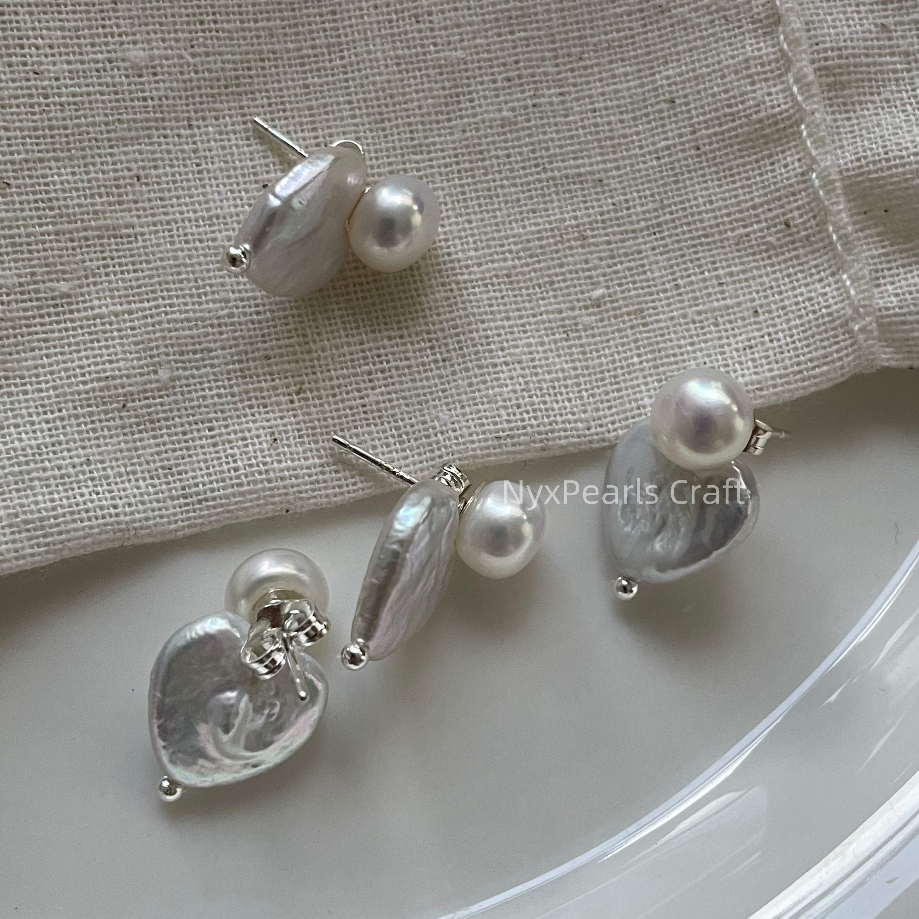 Heart Baroque Button Pearl Stud Earrings - 图片 3