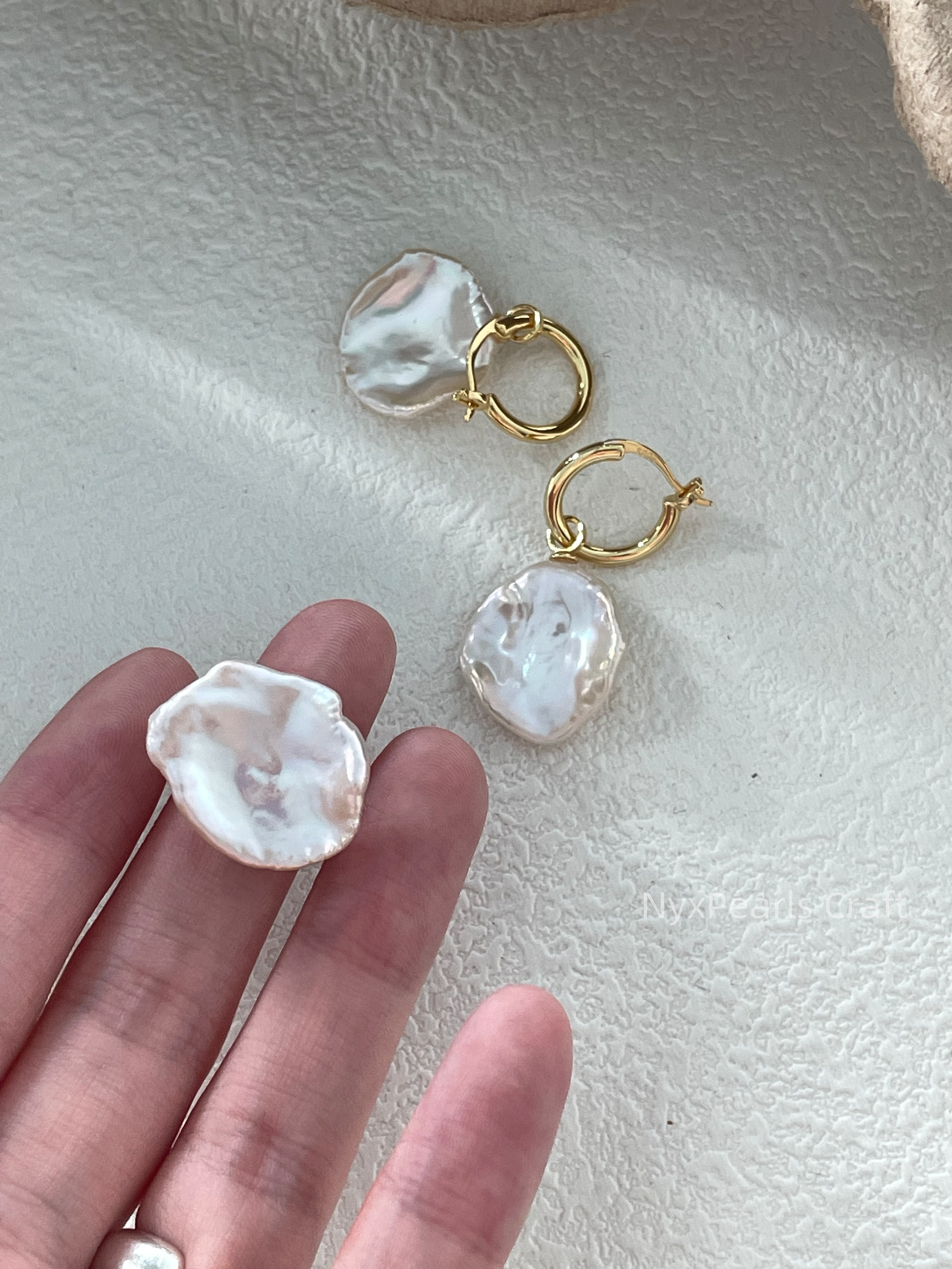 Petal Metal Earrings - 图片 5