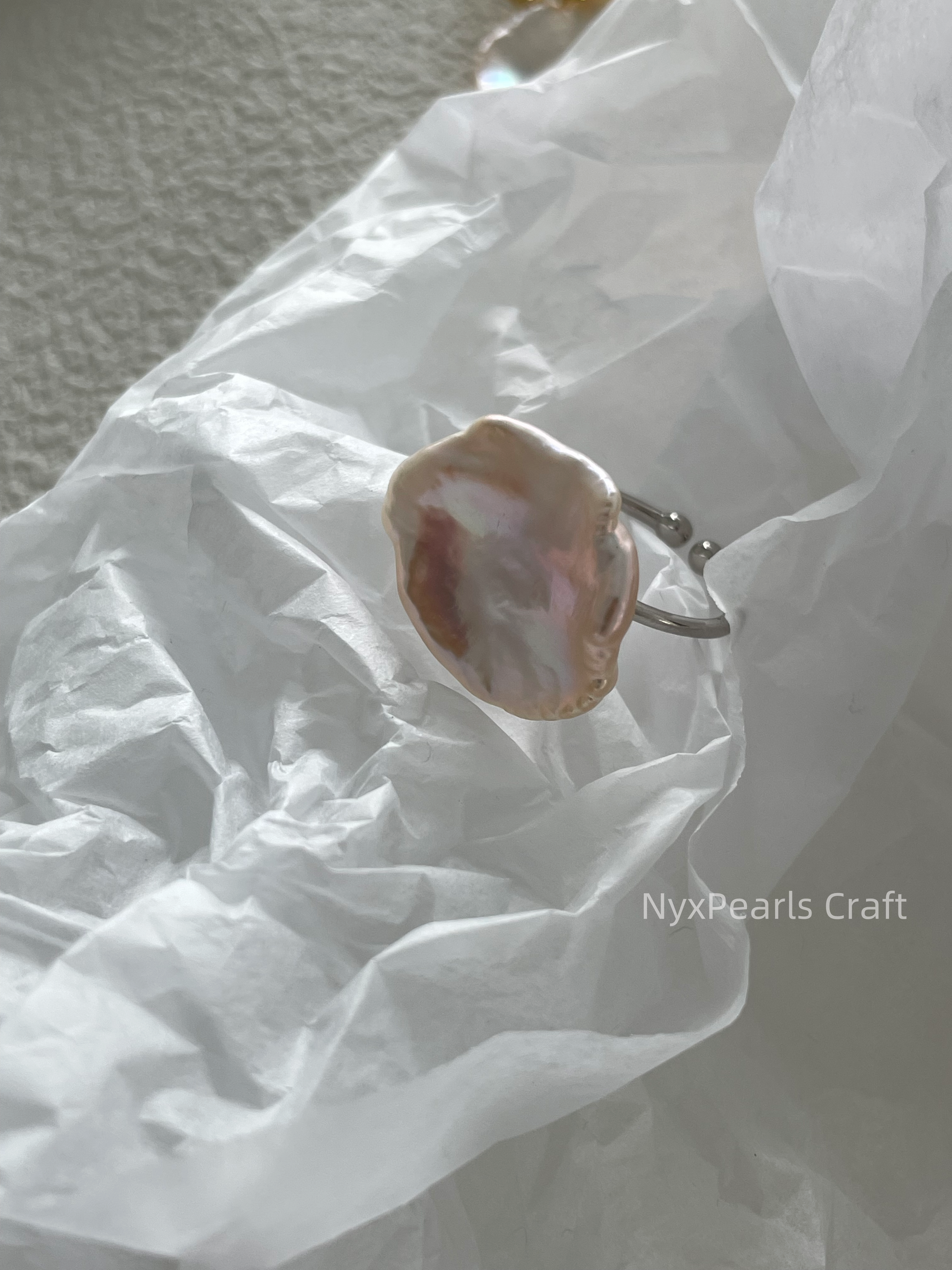 Petal Metal Earrings - 图片 7