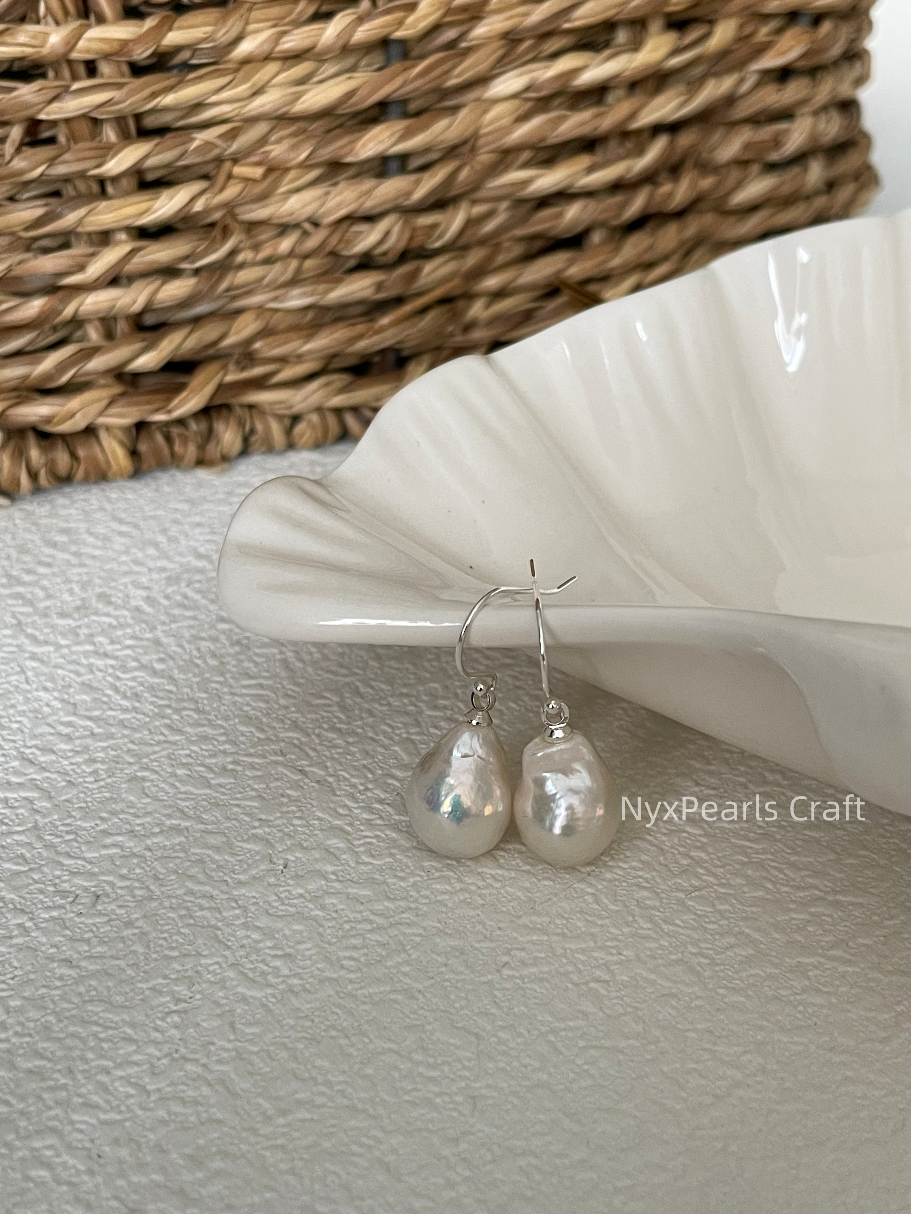 Foil Texture Baroque Pearl Earrings - 图片 10