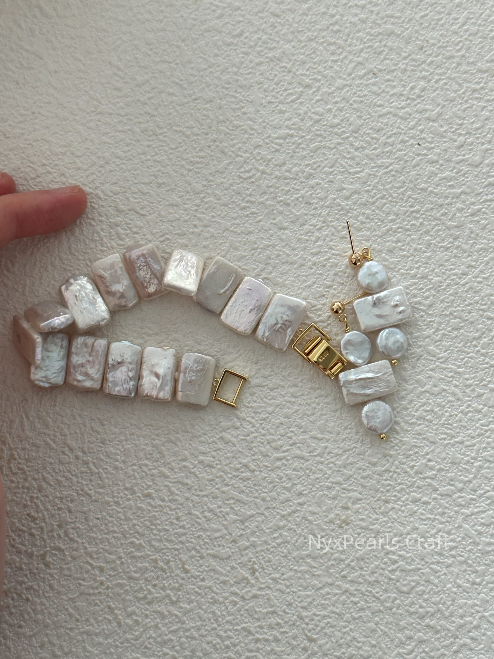 Geometric Baroque Pearl Earrings - 图片 6