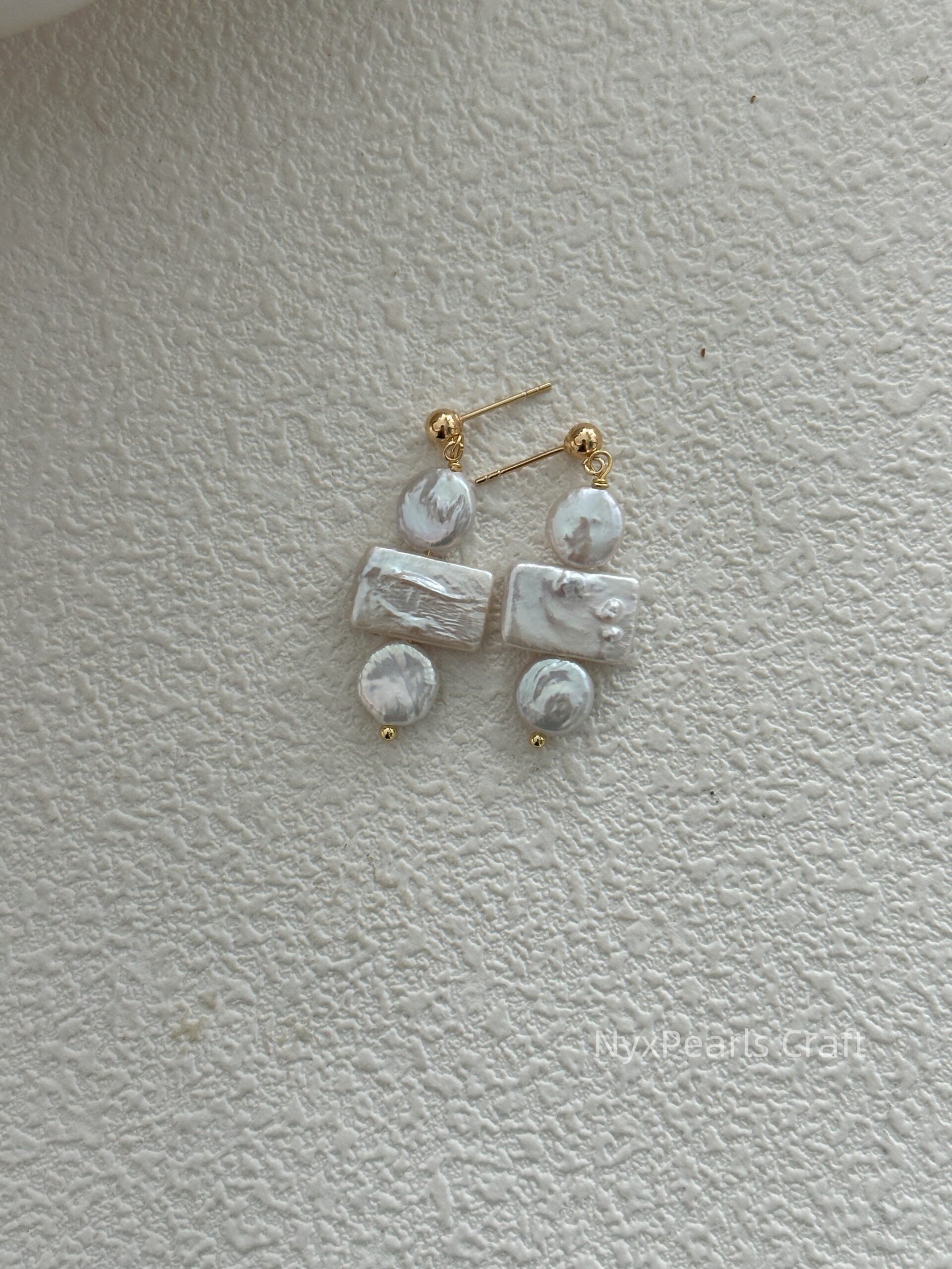 Geometric Baroque Pearl Earrings - 图片 4