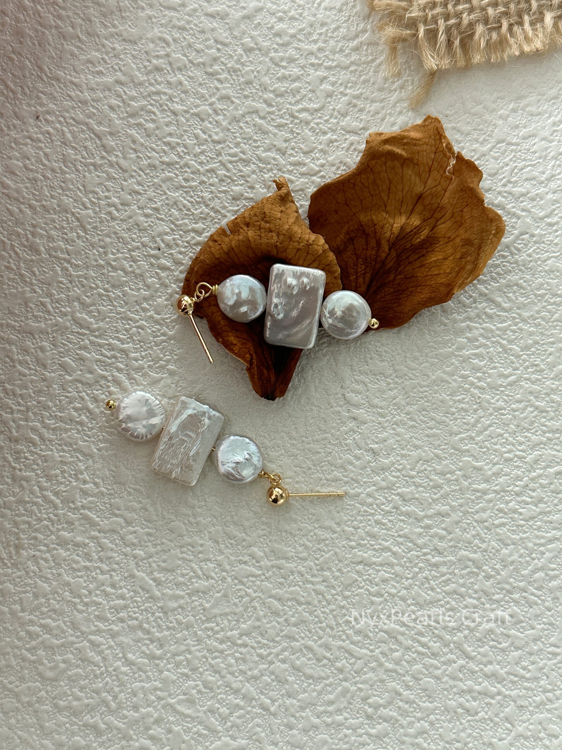 Geometric Baroque Pearl Earrings - 图片 8