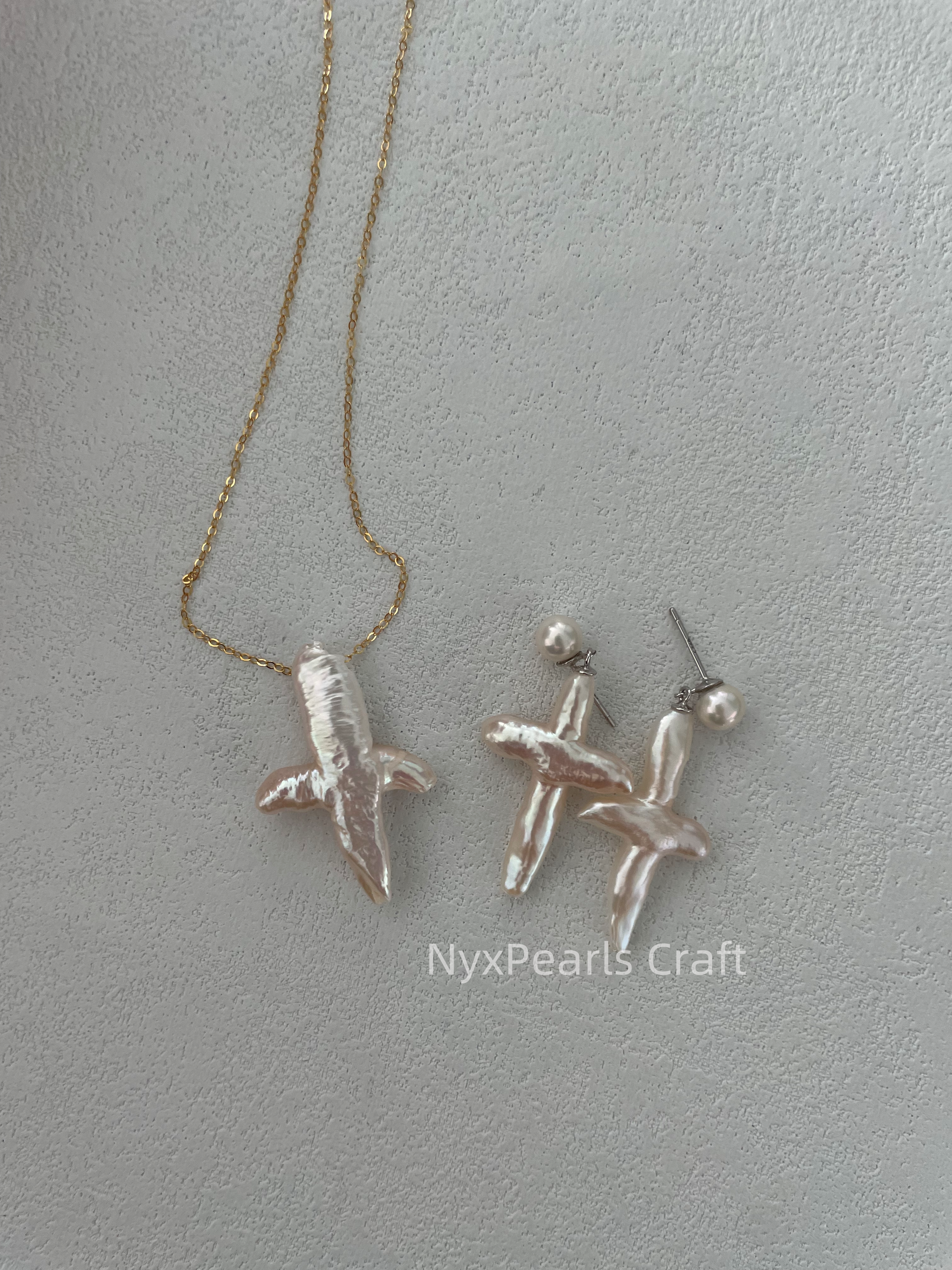 623 Cross & Pearl Drop Earrings - 图片 2