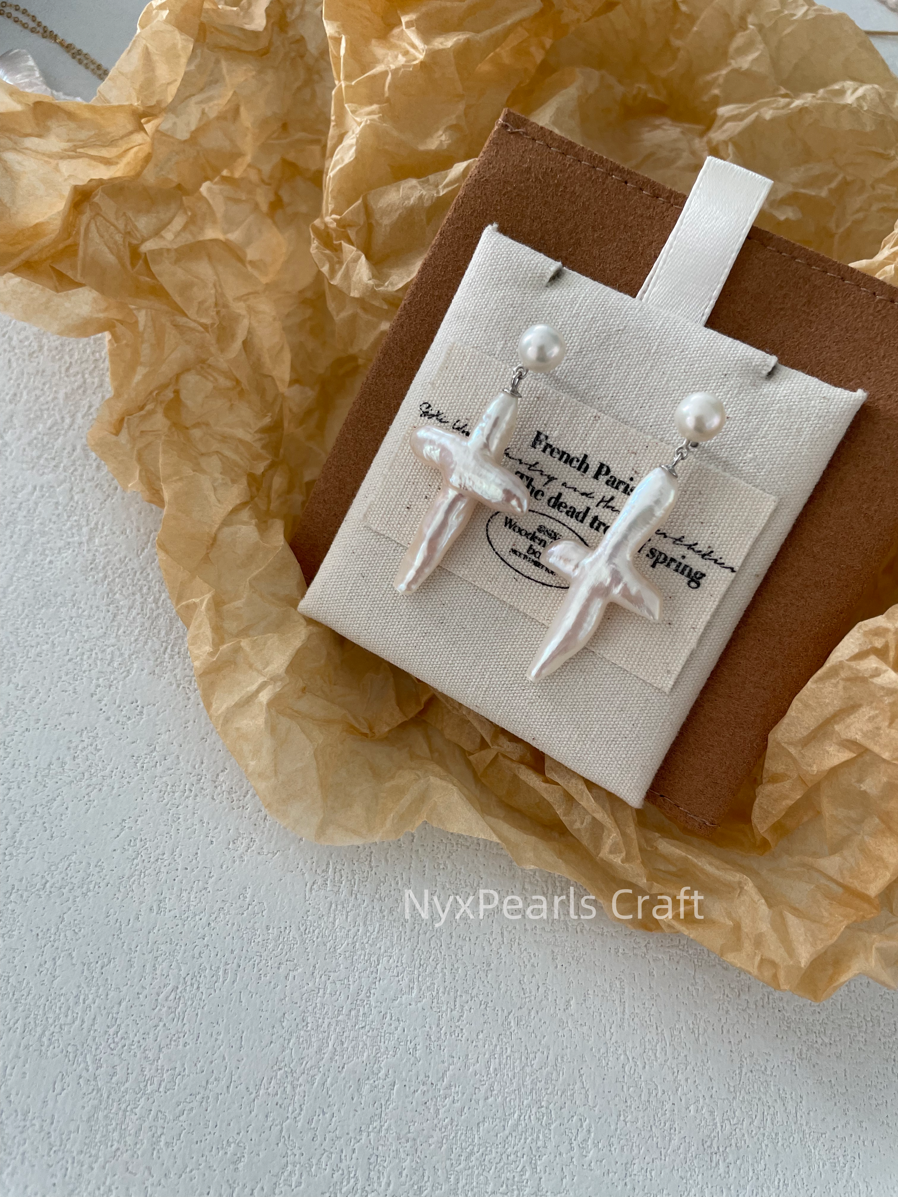 623 Cross & Pearl Drop Earrings - 图片 5